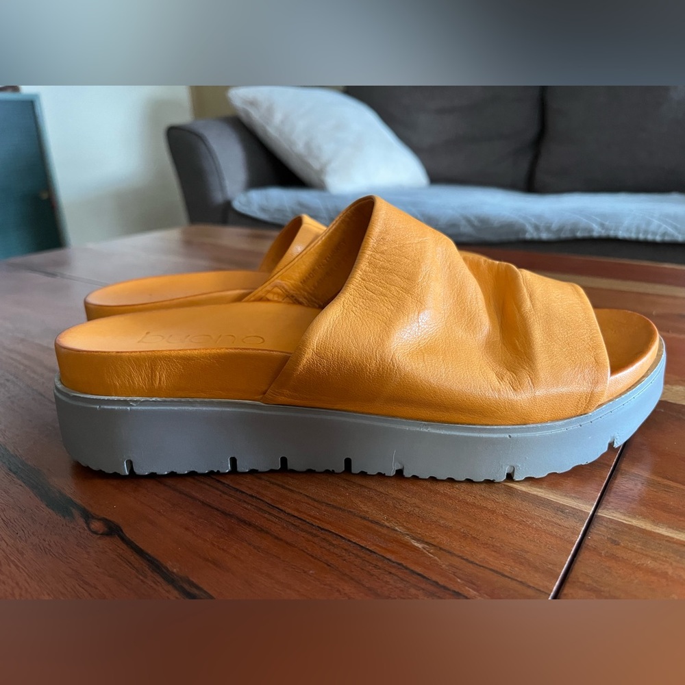 Bueno Splash Sandals in Madarin